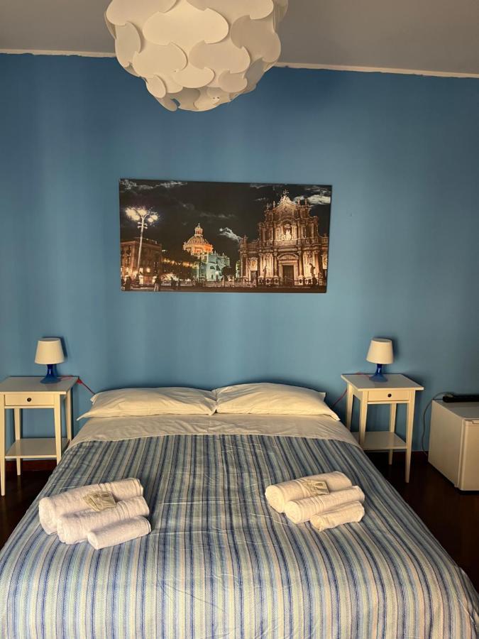 Umberto Street Hotel คาตาเนีย ภายนอก รูปภาพ